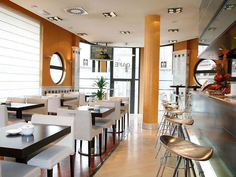 Hotel Mieres Del Camino מסעדה תמונה